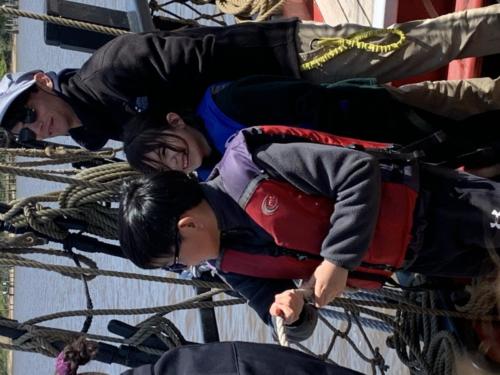 Christian-and-Malin-pulling-in-the-net